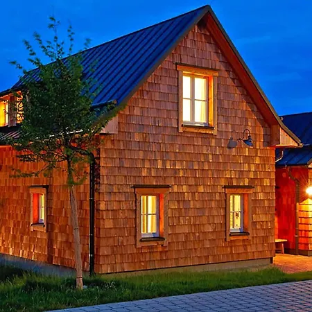 Ferienhaeuser Im Harzresort, 托夫豪斯